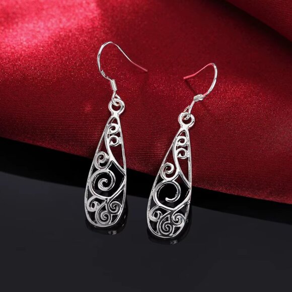 Elegant Silver Dangle Women Earring - Picture 4 of 5